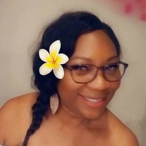 Meet your Posher, Loretta